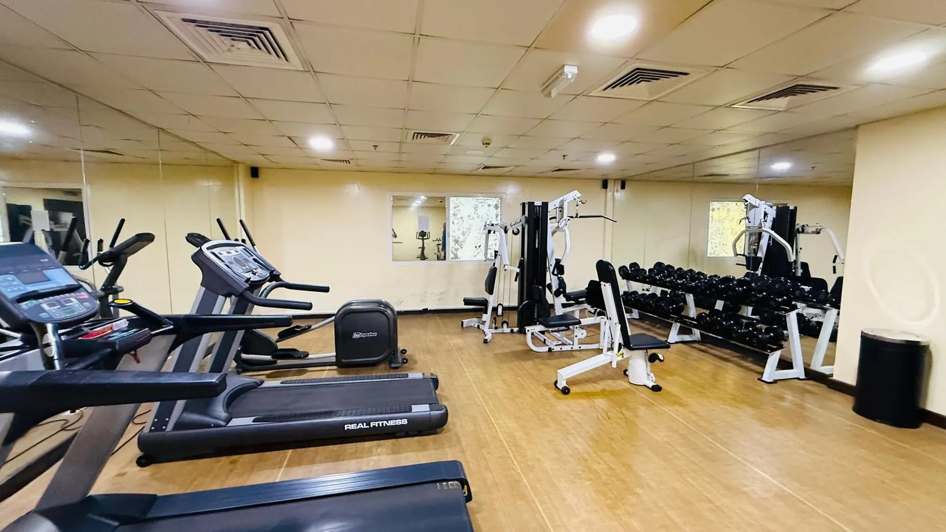 Apartment Spacious Studio With Balcony Trafalgar Central Tower International City Dubai